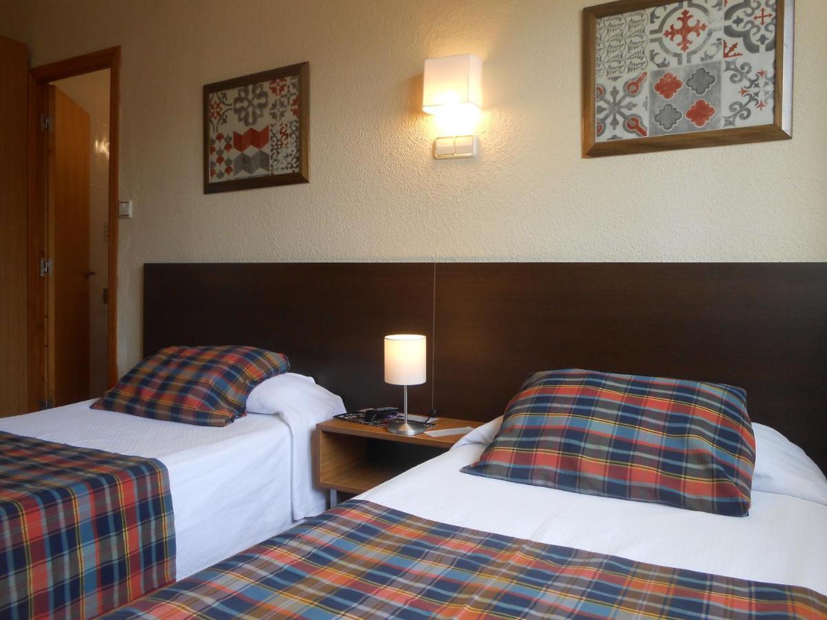 טראגונה Hostal El Callejon מראה חיצוני תמונה