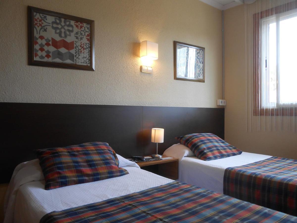 טראגונה Hostal El Callejon מראה חיצוני תמונה