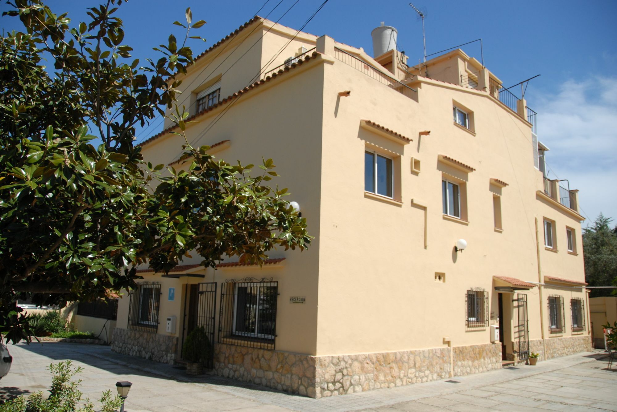 טראגונה Hostal El Callejon מראה חיצוני תמונה