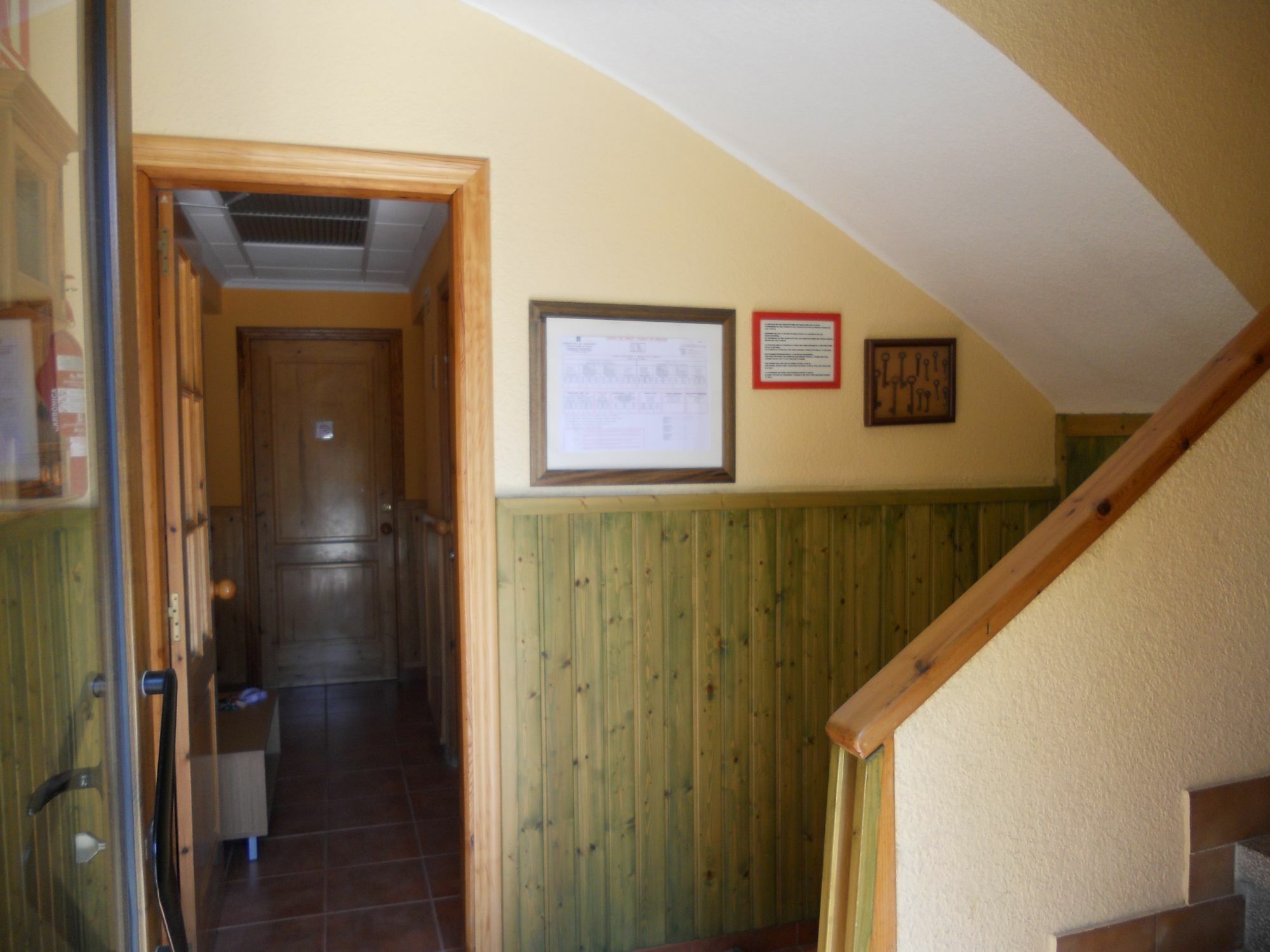 טראגונה Hostal El Callejon מראה חיצוני תמונה