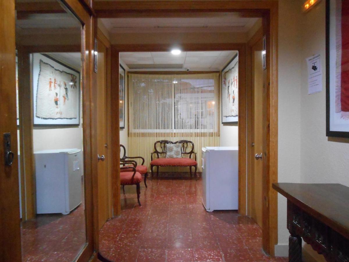 טראגונה Hostal El Callejon מראה חיצוני תמונה