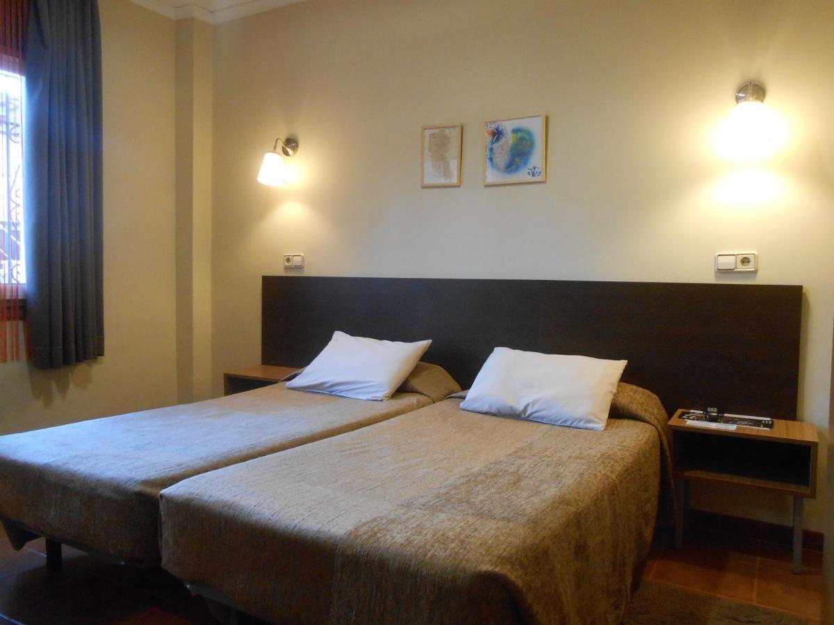 טראגונה Hostal El Callejon מראה חיצוני תמונה
