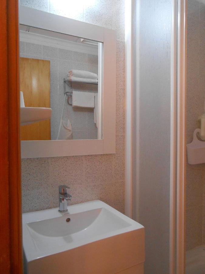 טראגונה Hostal El Callejon מראה חיצוני תמונה