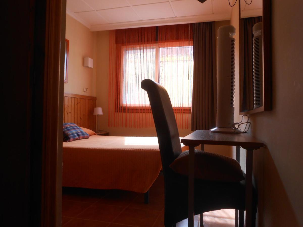 טראגונה Hostal El Callejon מראה חיצוני תמונה