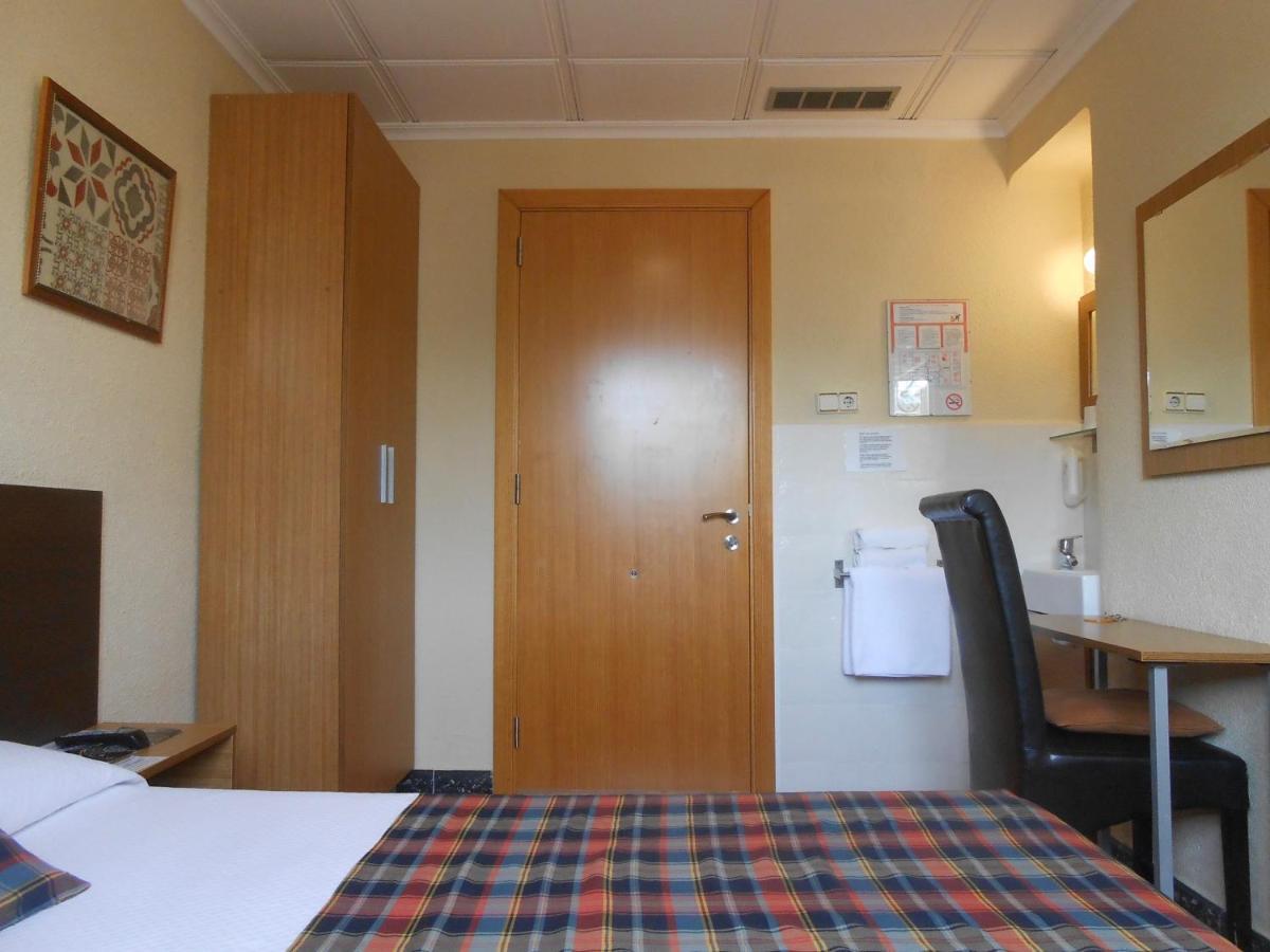טראגונה Hostal El Callejon מראה חיצוני תמונה