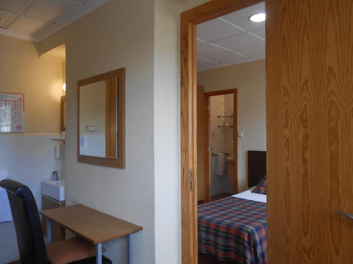 טראגונה Hostal El Callejon מראה חיצוני תמונה