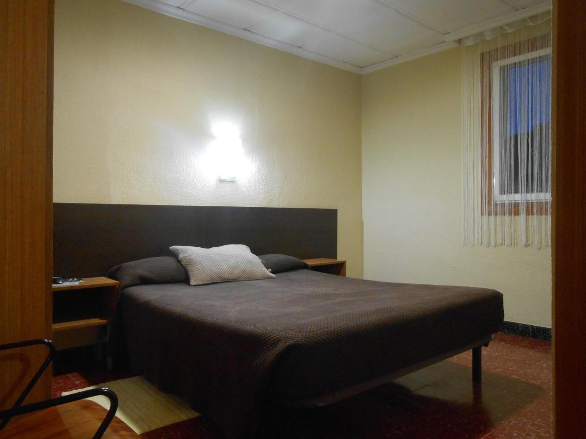 טראגונה Hostal El Callejon מראה חיצוני תמונה