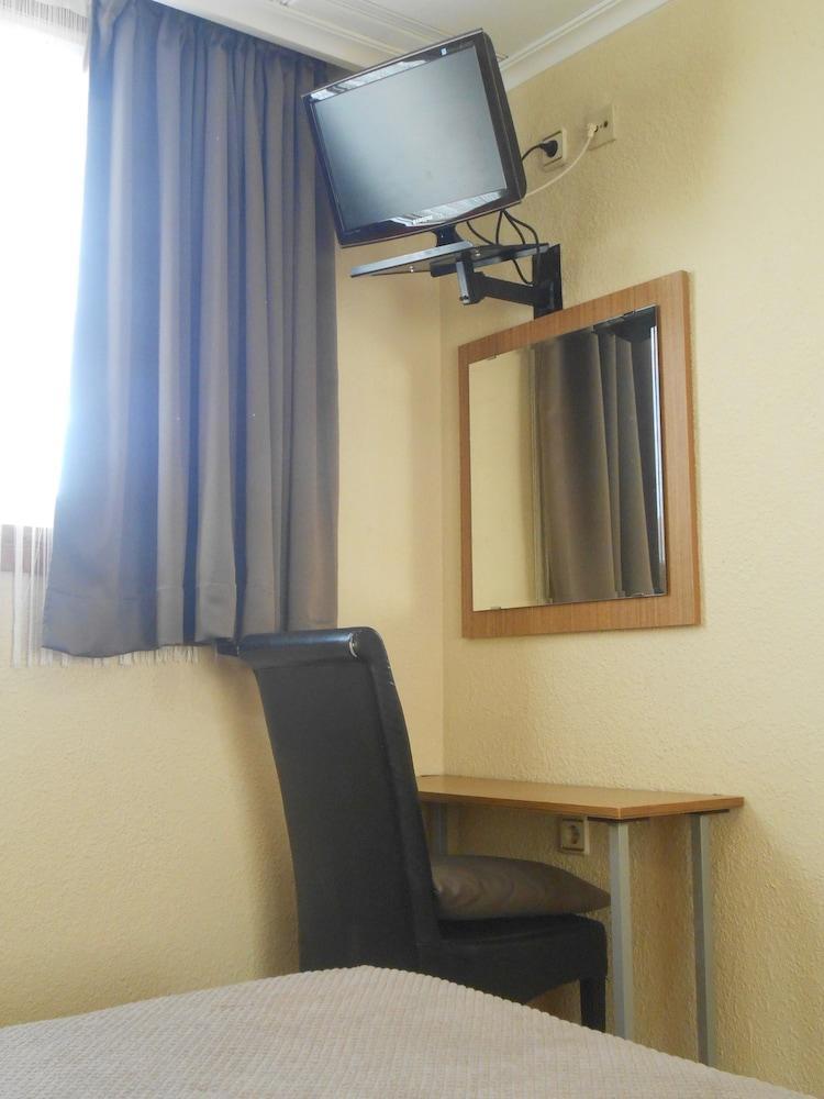 טראגונה Hostal El Callejon מראה חיצוני תמונה